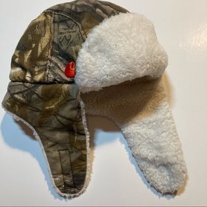 Carhartt Hat Camouflage Realtree White Fleece infant / Toddler Sherpa Lined